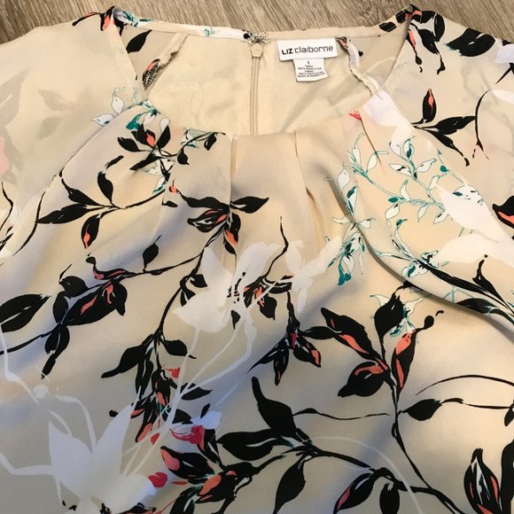Liz Claiborne Cream top - fully lined! - Picture 8 of 8